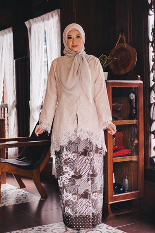 KEBAYA LAILA CHAMPAGNE