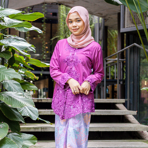 KEBAYA SURIANI PURPLE KUNDANG (Top Only)